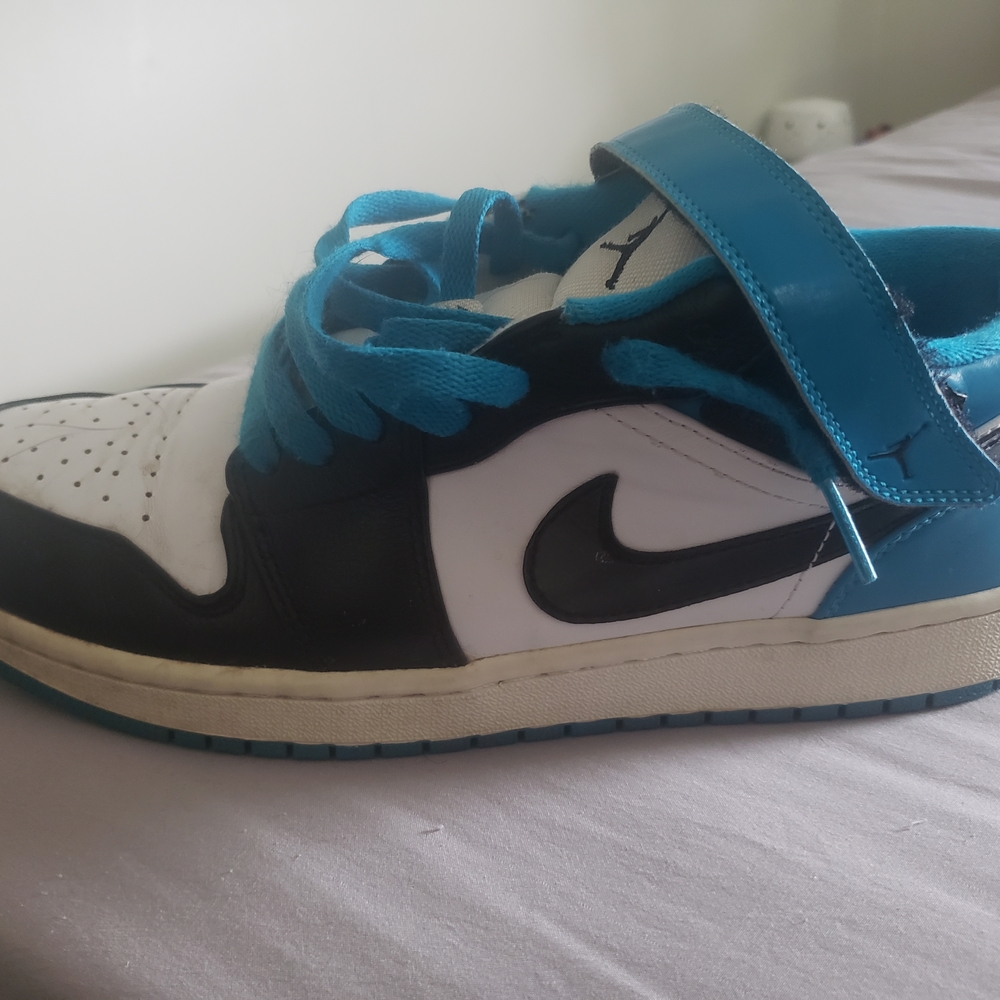 Nike-Jordan Black and Teal Sneakers